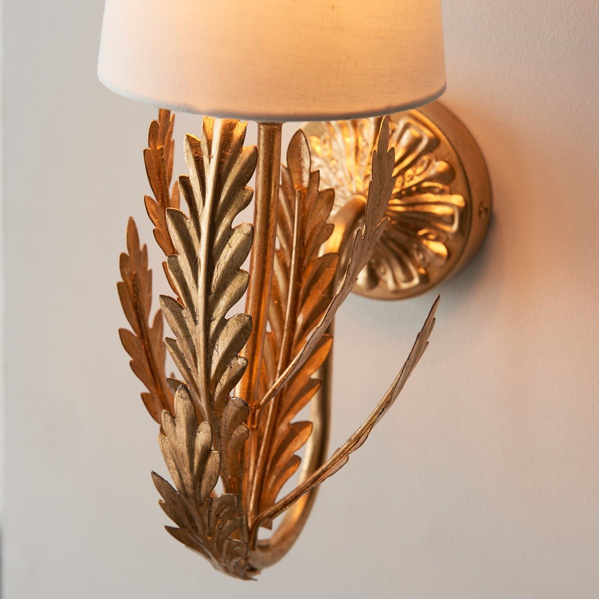Delphine Leaf Wall Light - Gold
