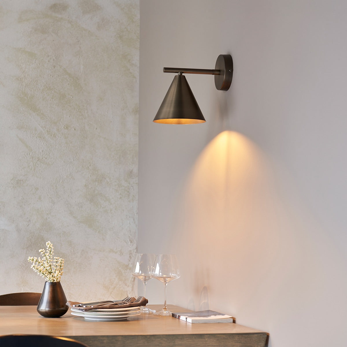 Cape Wall Light - Antique Bronze