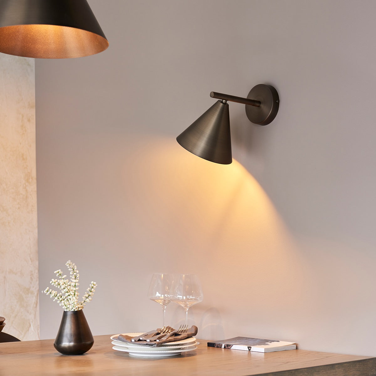 Cape Wall Light - Antique Bronze