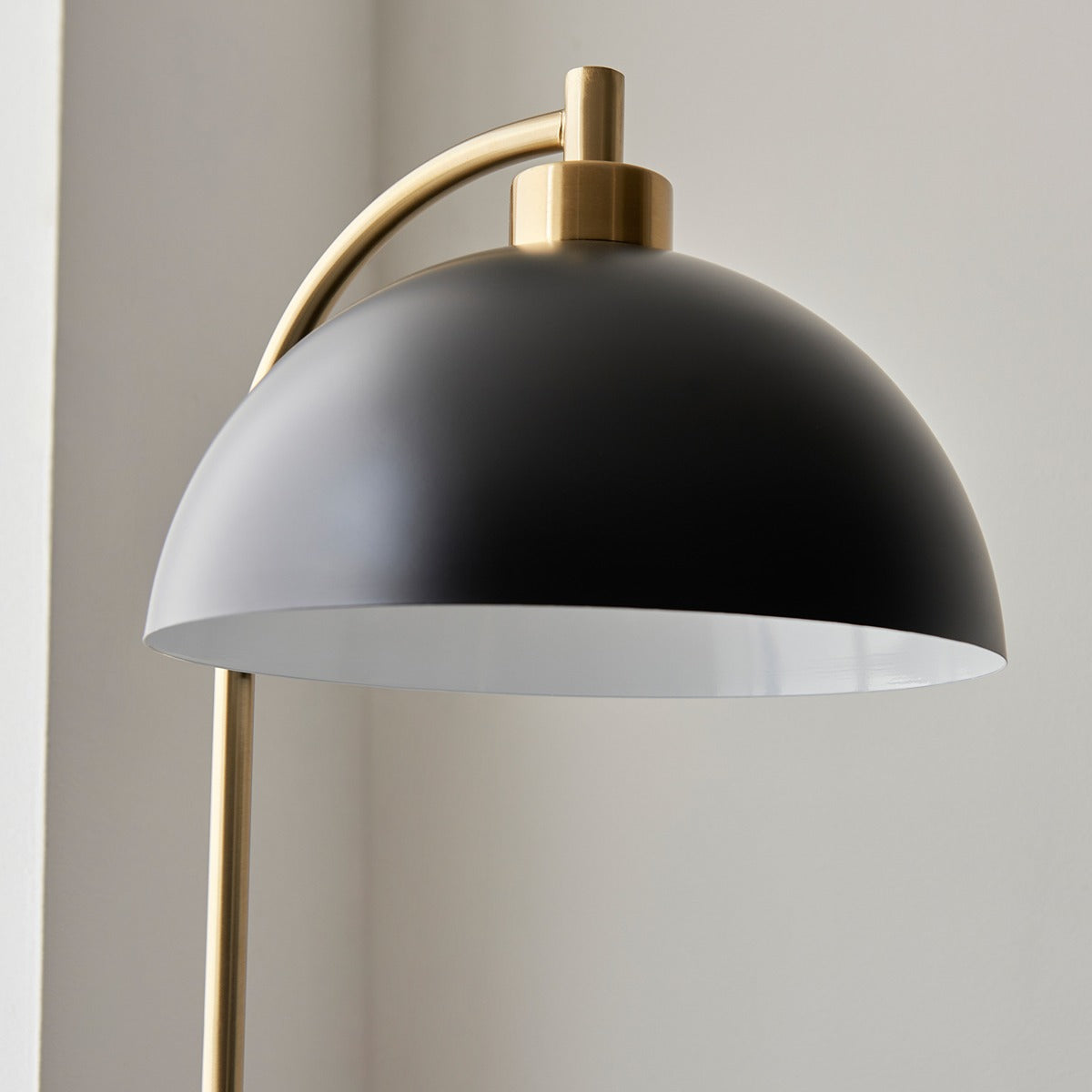 Bocco Floor Lamp - Matt Black