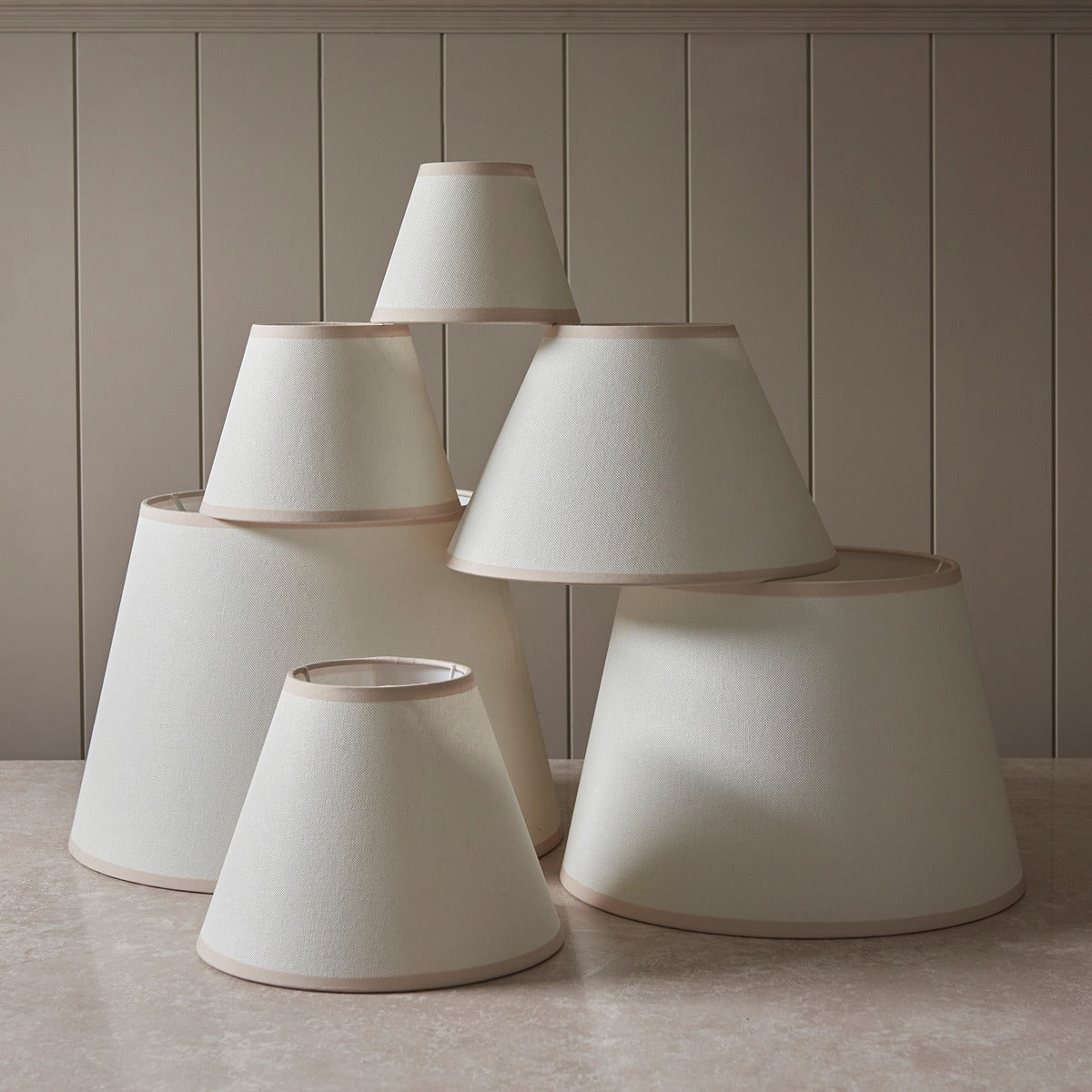 Ivy Shade 30cm - Almond White Fabric