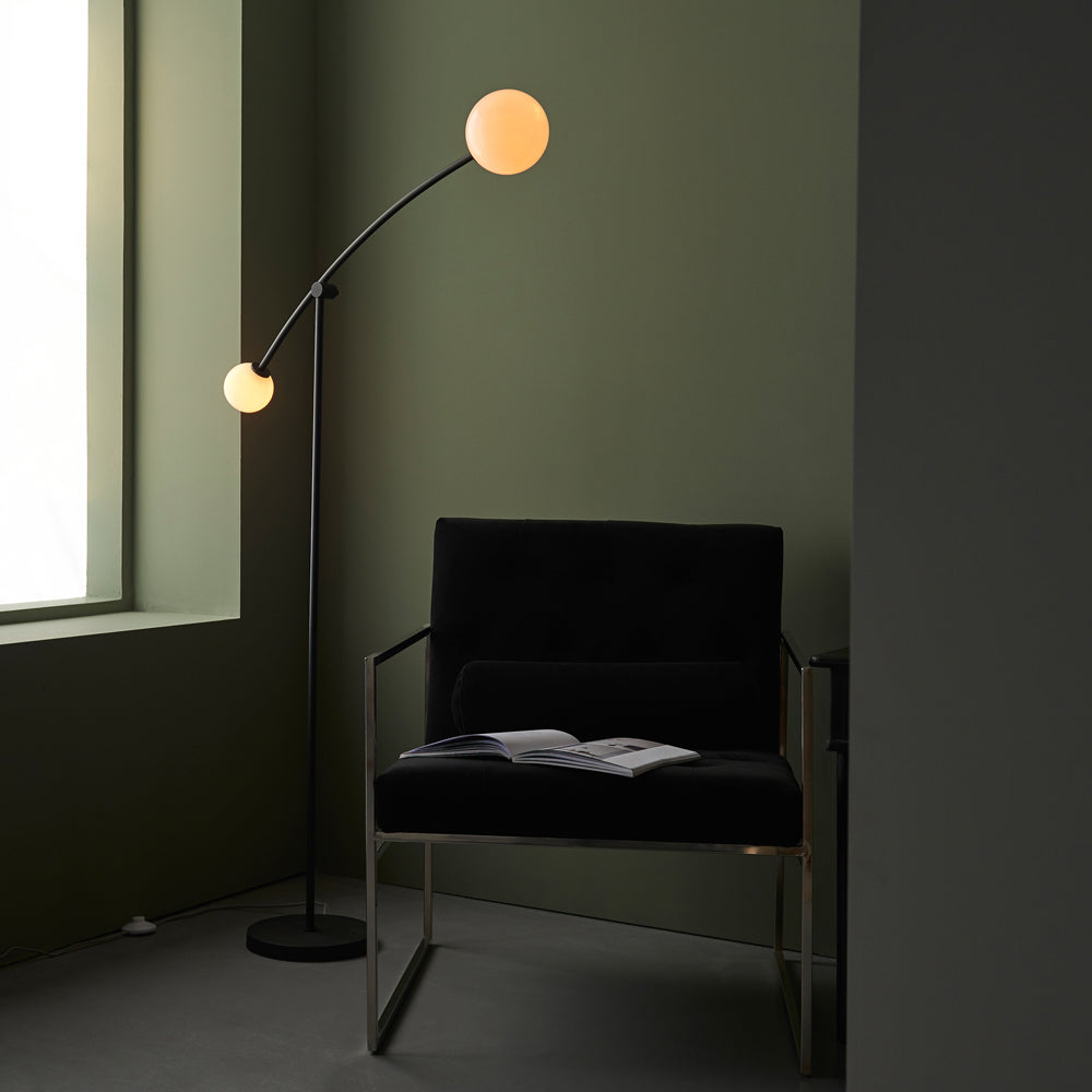 Maria Floor Lamp - Black