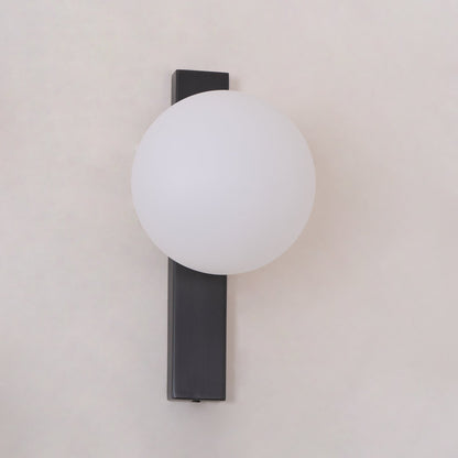 Circ 3720 Wall Lamp