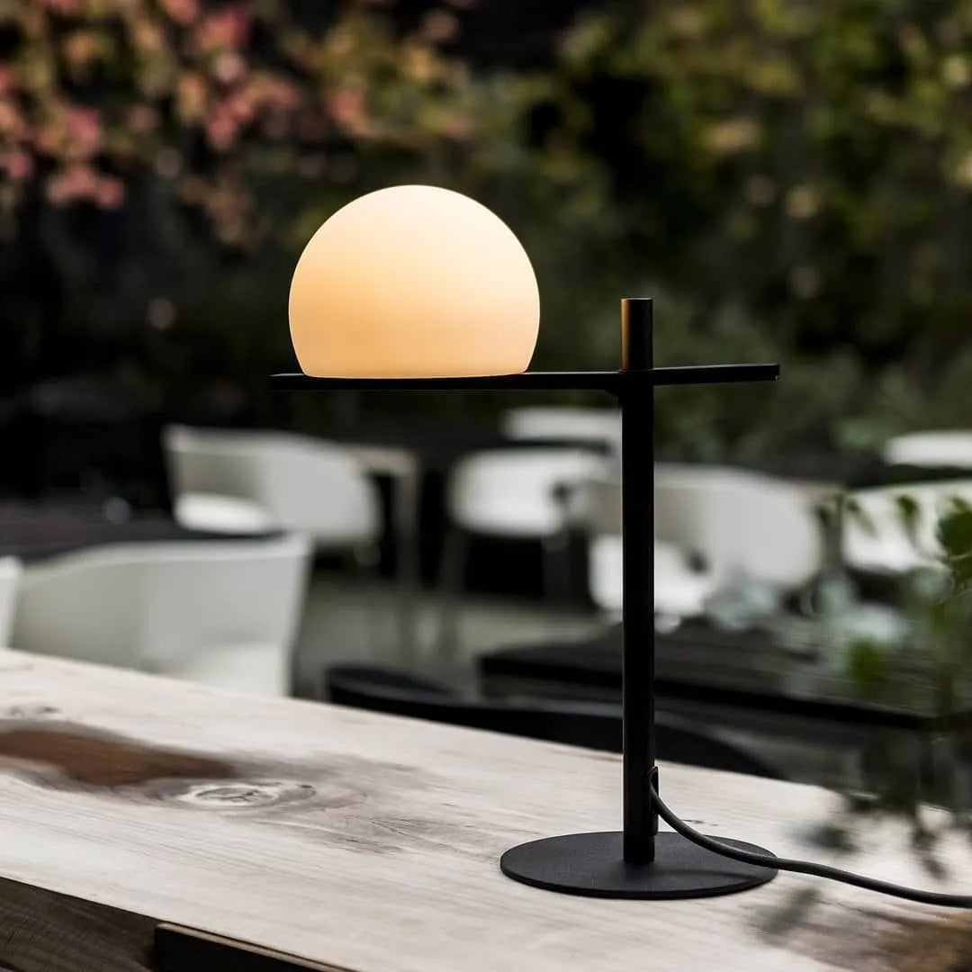 Circ 3725 Table Lamp
