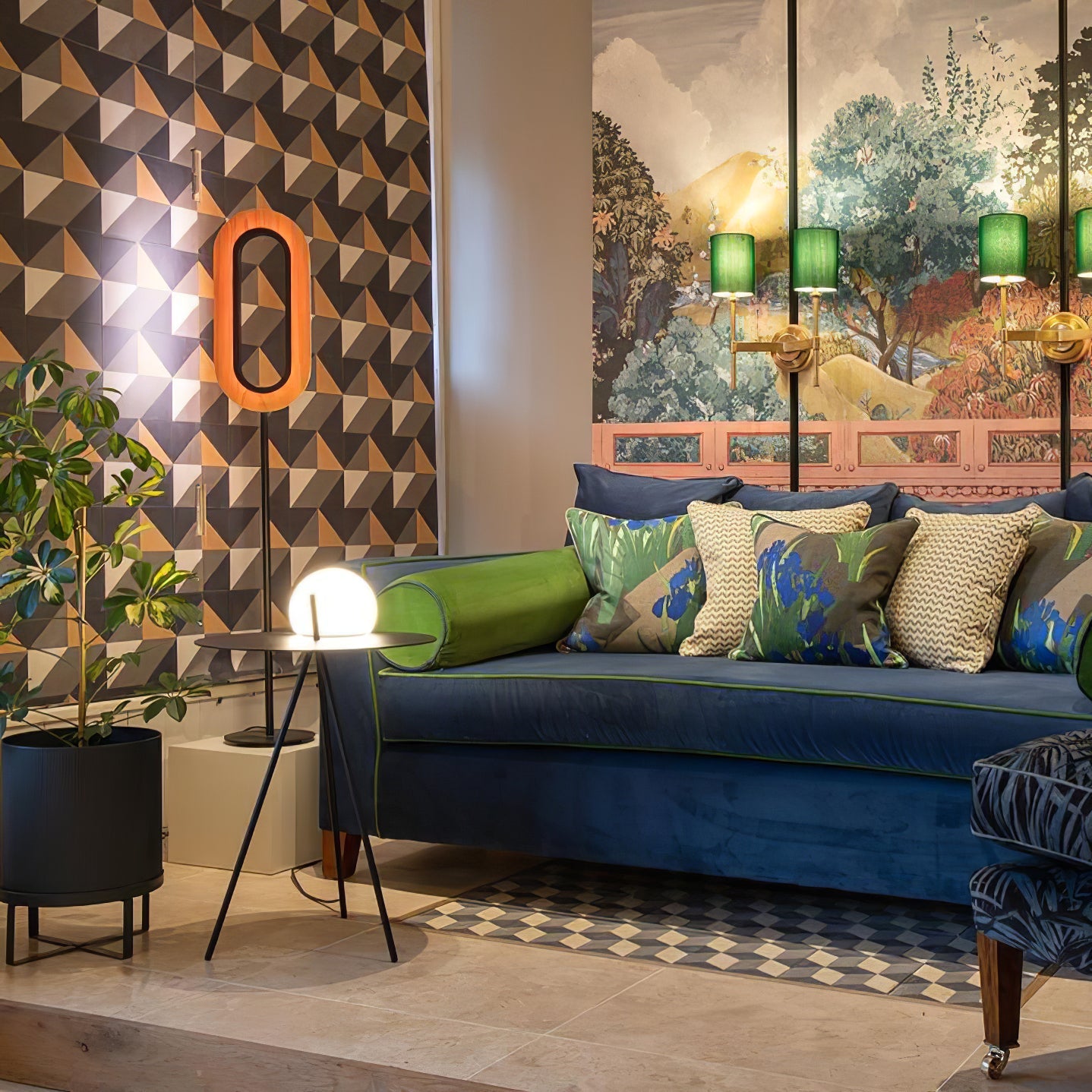 Circ 3725 Table Lamp