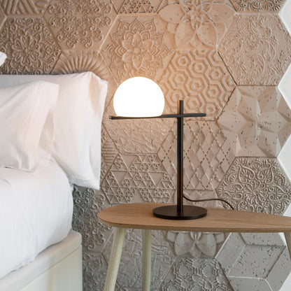 Circ 3725 Table Lamp