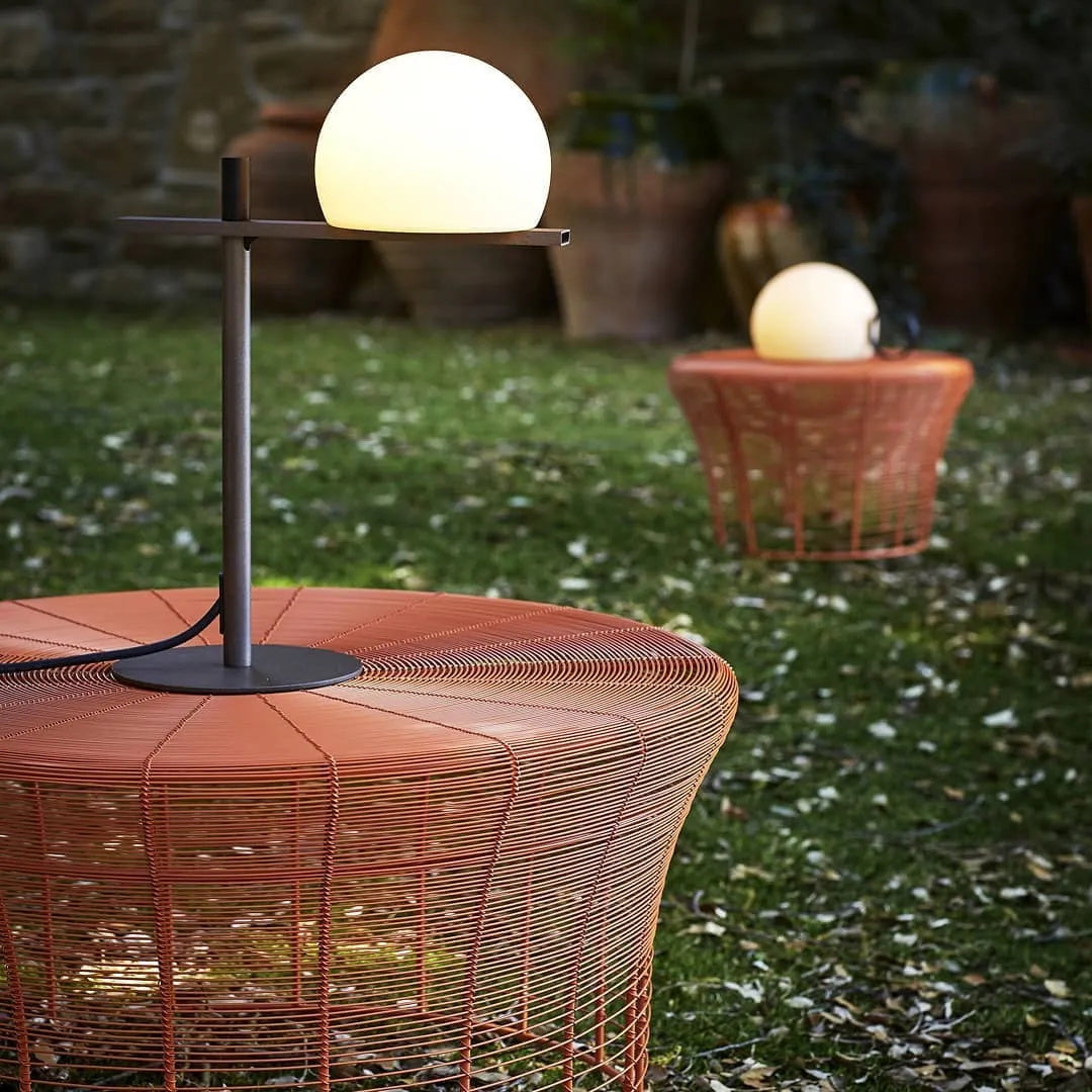 Circ 3725 Table Lamp
