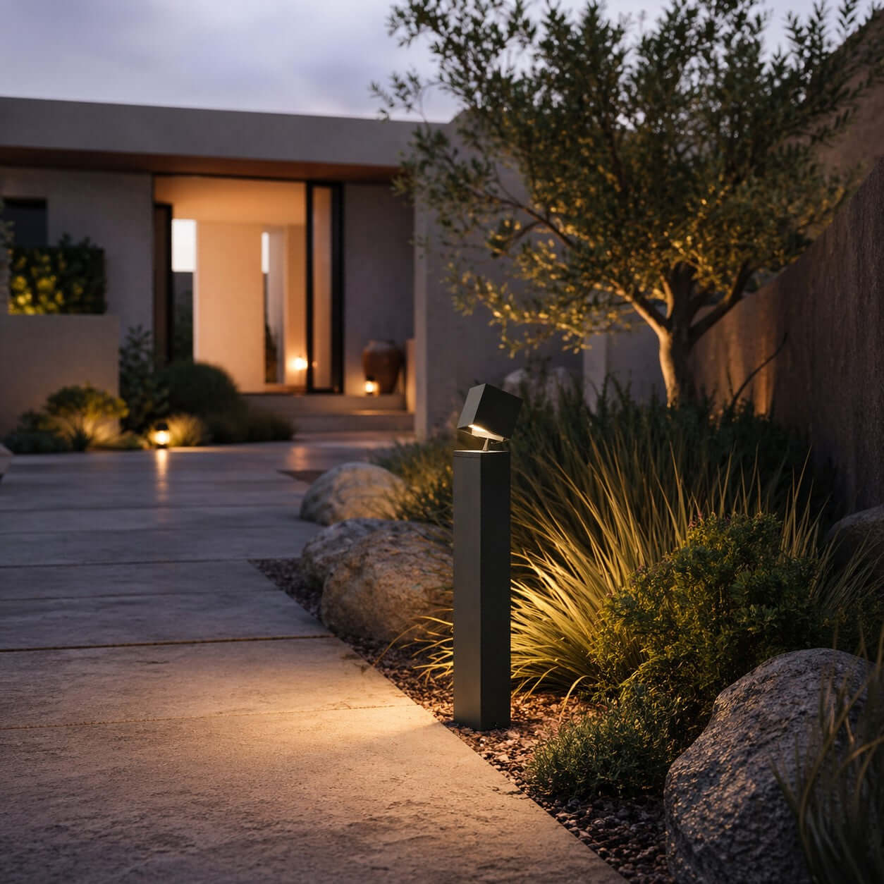 Denvira Outdoor Floor Lamp