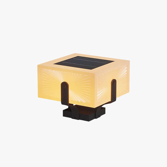 Elvora Outdoor Lamp