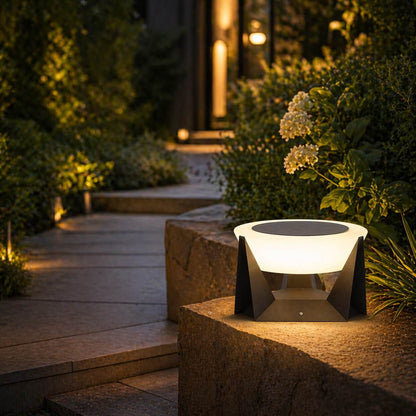 Elvuno Outdoor Lamp