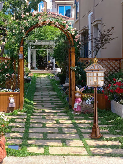 European Style Garden Retro Brass Column Lamp