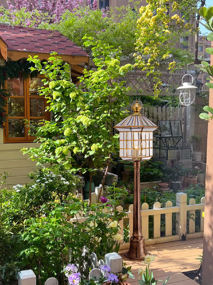 European Style Garden Retro Brass Column Lamp