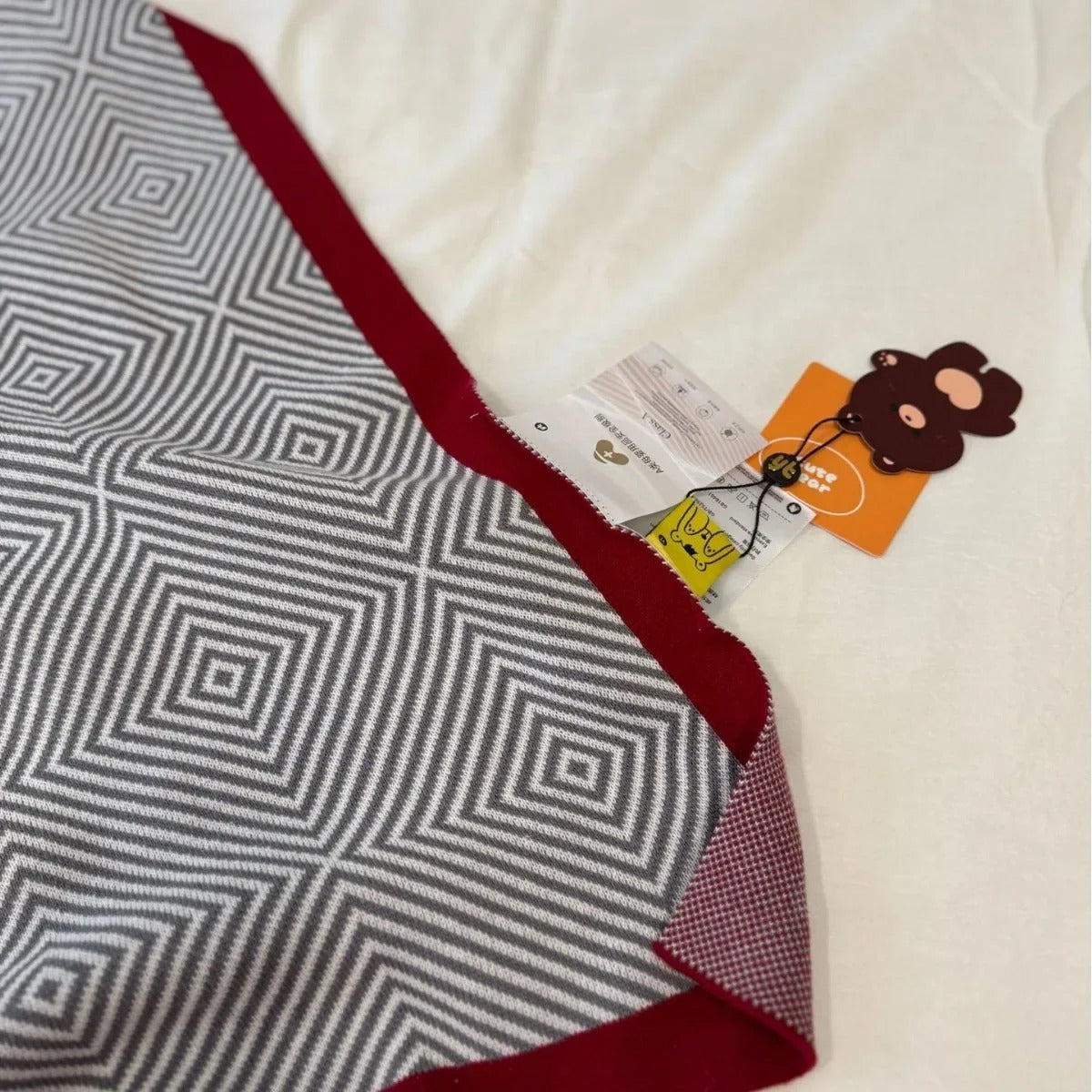 Geometric Pattern Blanket for Sofa and Bed | Modern Throw