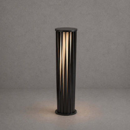 Iolane LED Garden Light