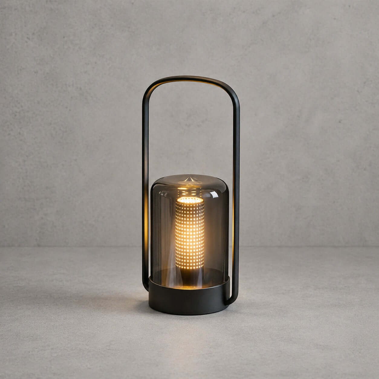 Lenoro Outdoor Light