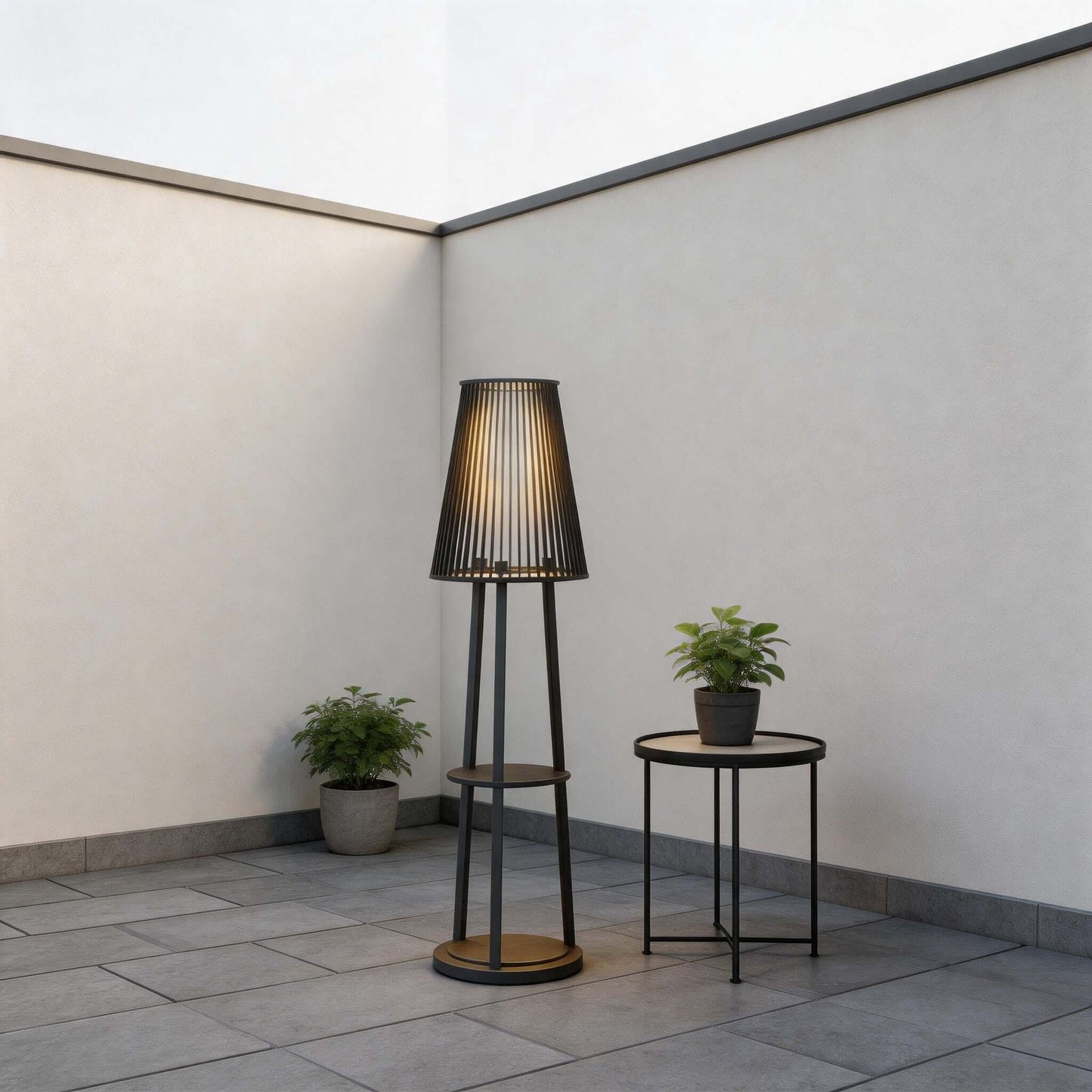 Lurnia Floor Lamp