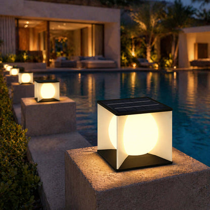 Naviro Outdoor Garden Lamp