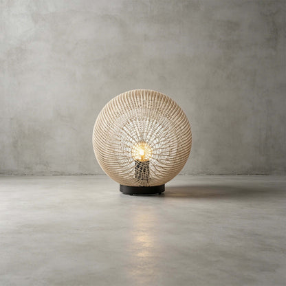 Neravi Outdoor Garden Lamp