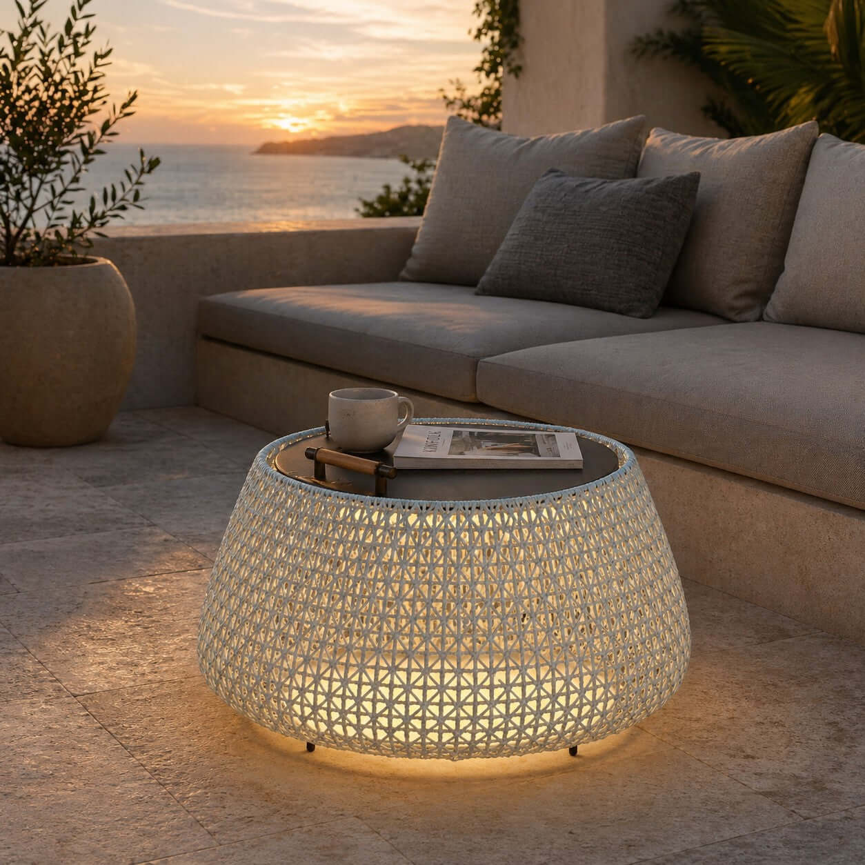 Orvani Outdoor Lamp