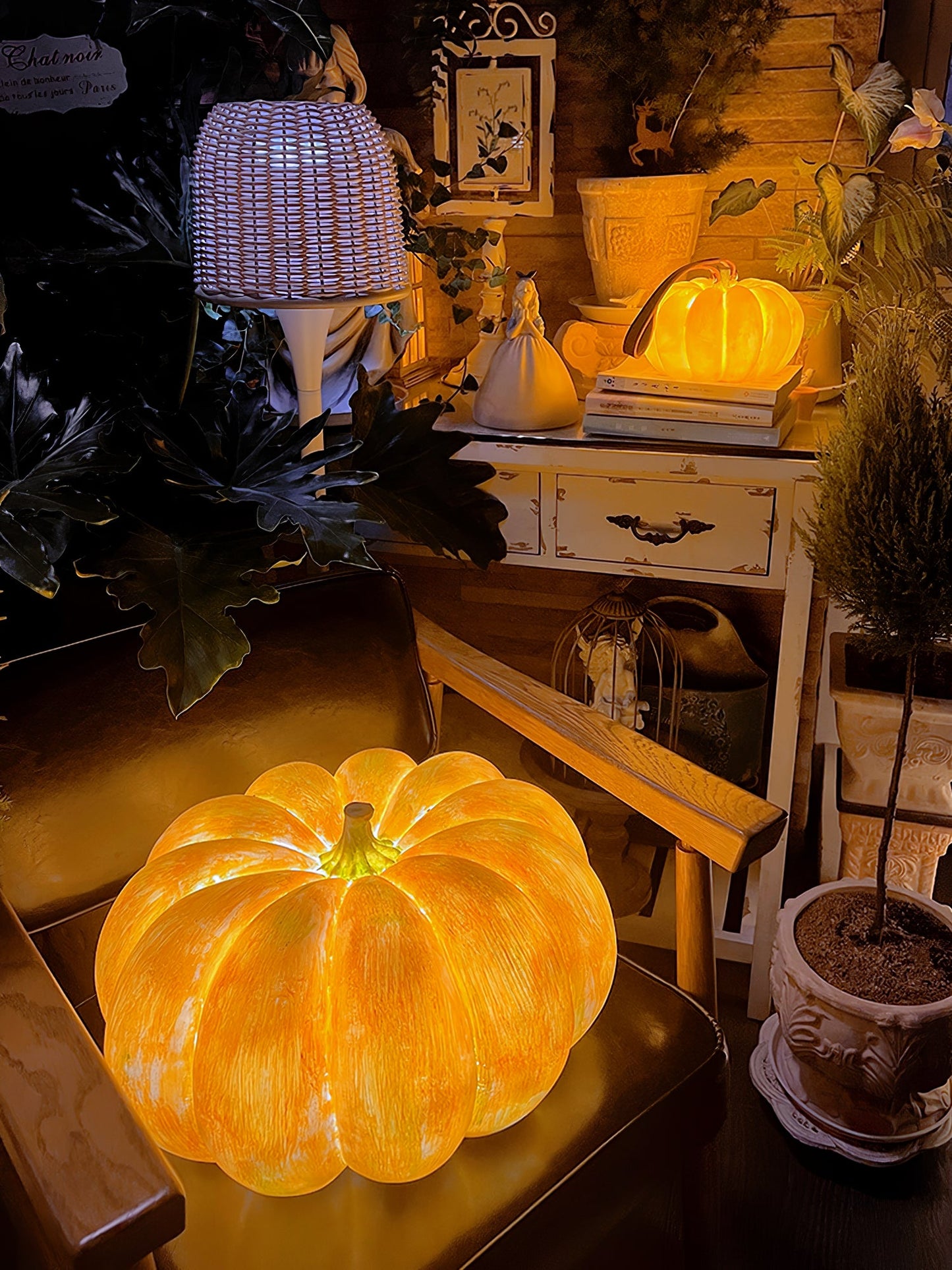 Pumpkin Resin Table Lamp