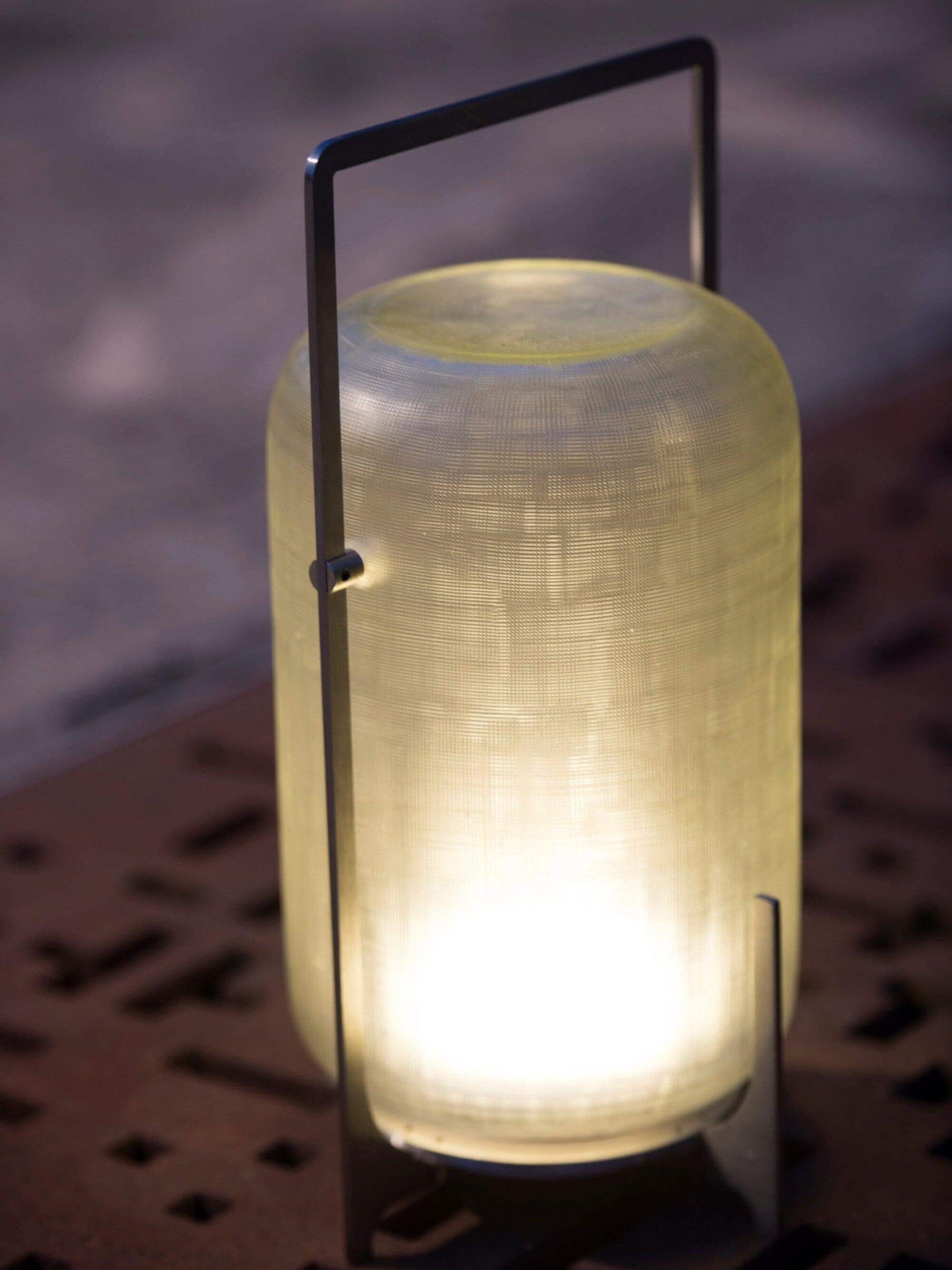 Twilight Lantern Wiederaufladbare Tischleuchte