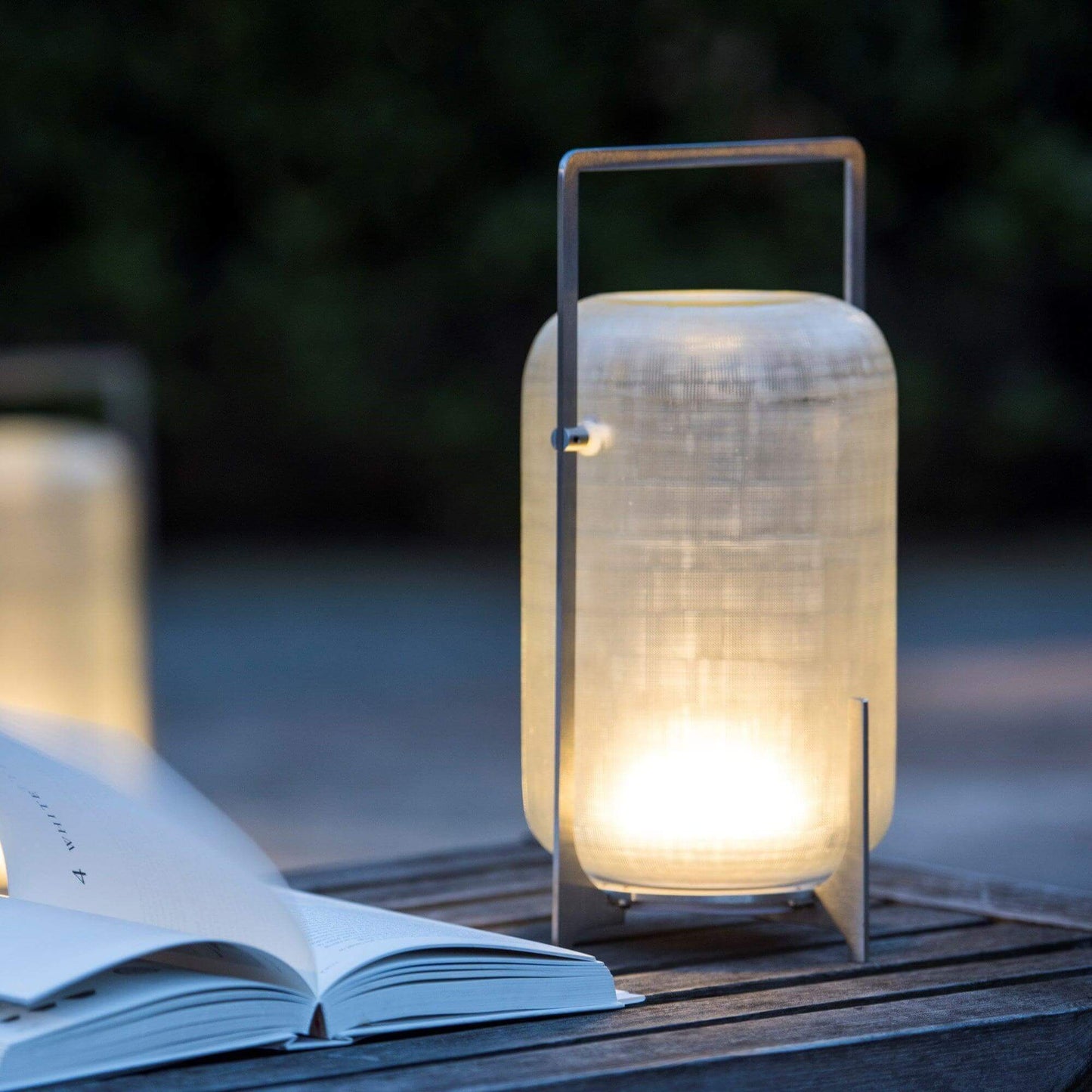 Twilight Lantern Wiederaufladbare Tischleuchte