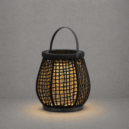 Vesra Outdoor Garden Lamp
