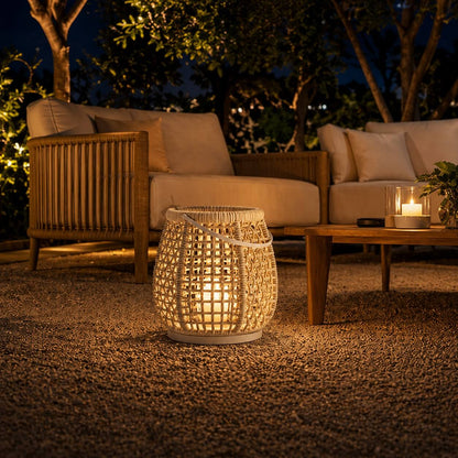 Vesra Outdoor Garden Lamp