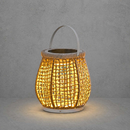 Vesra Outdoor Garden Lamp