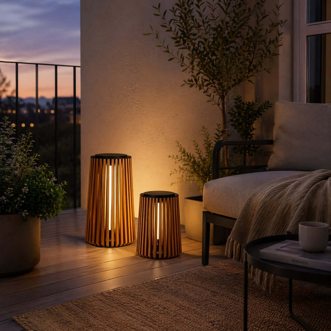 Voreni Outdoor Lamp