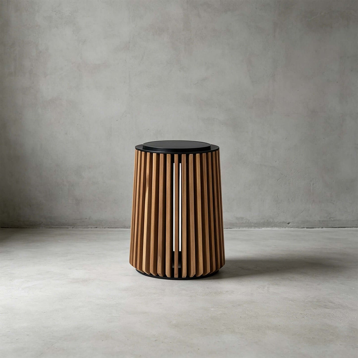 Voreni Outdoor Lamp