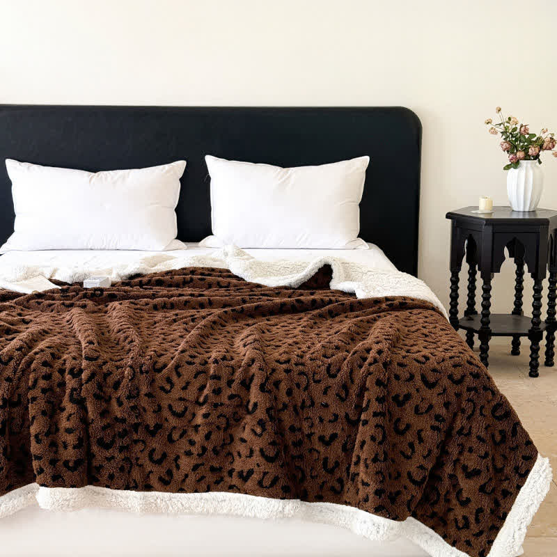 Weighted Blanket Leopard Fleece Bed | Large