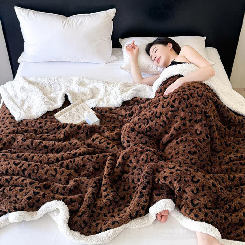 Weighted Blanket Leopard Fleece Bed | Large