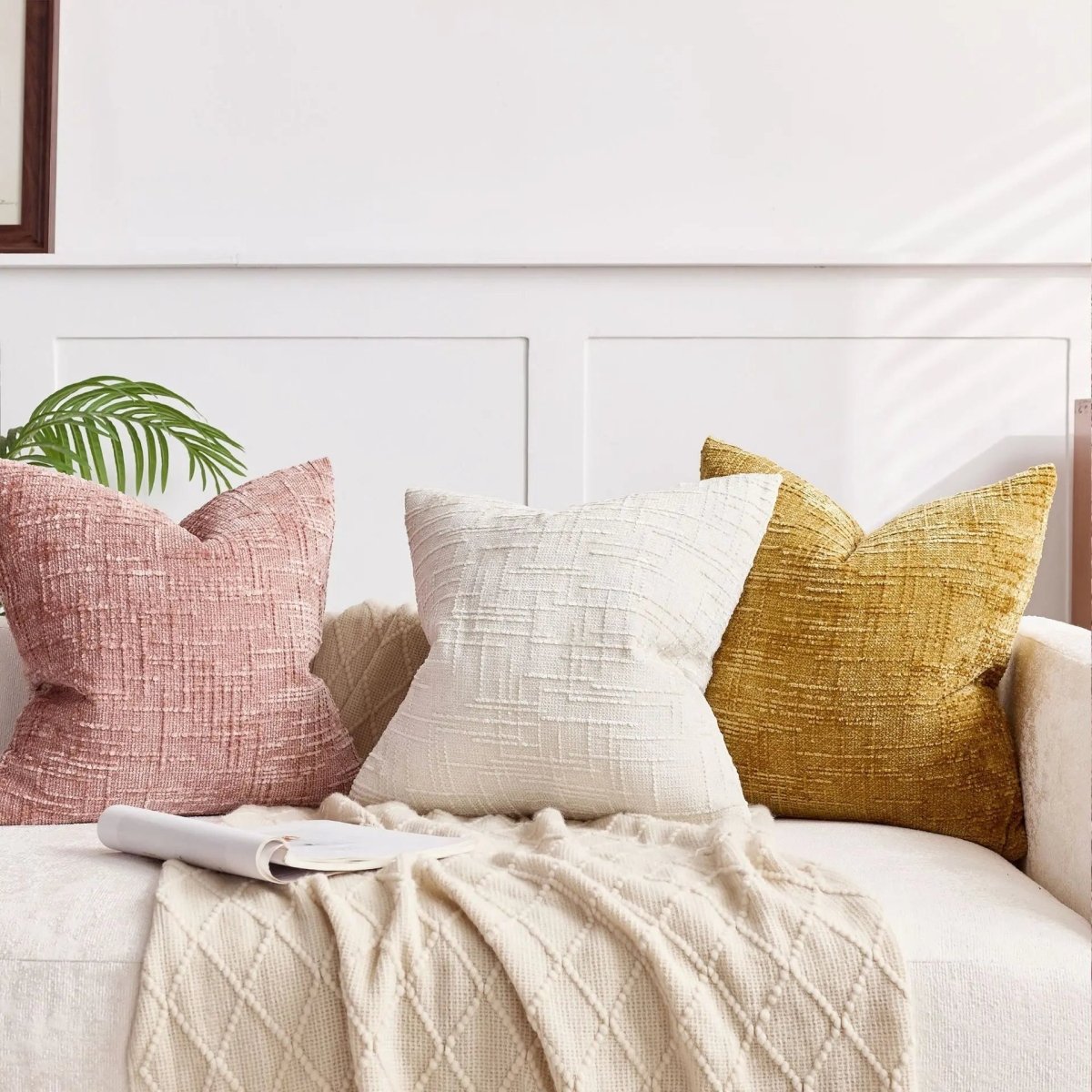 BAMBOCHEN – Chenille Decorative Throw Pillow with Bamboo Texture
