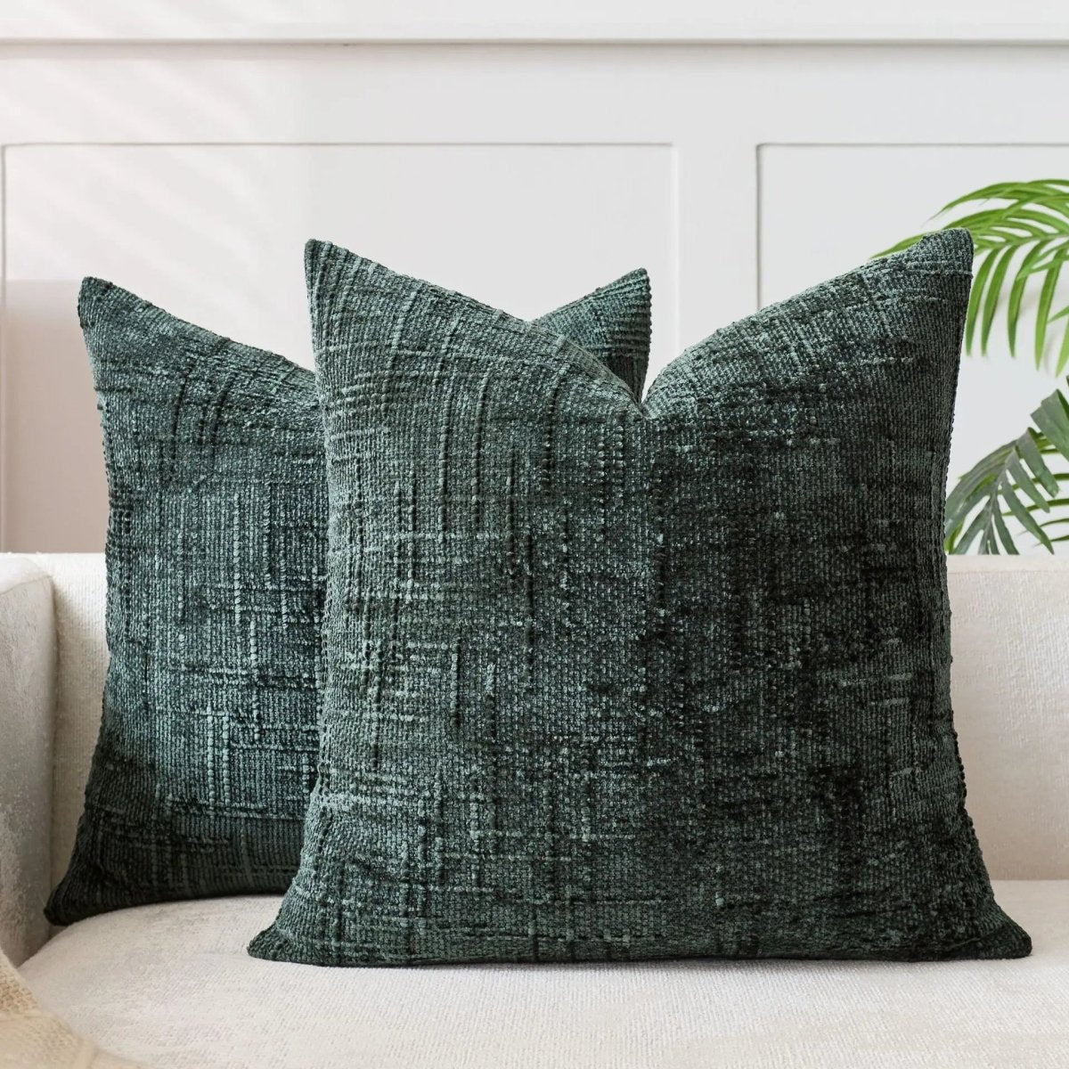 BAMBOCHEN – Chenille Decorative Throw Pillow with Bamboo Texture