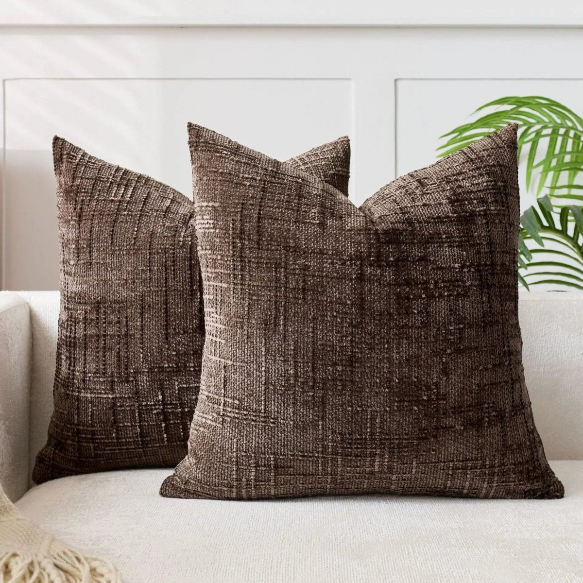 BAMBOCHEN – Chenille Decorative Throw Pillow with Bamboo Texture
