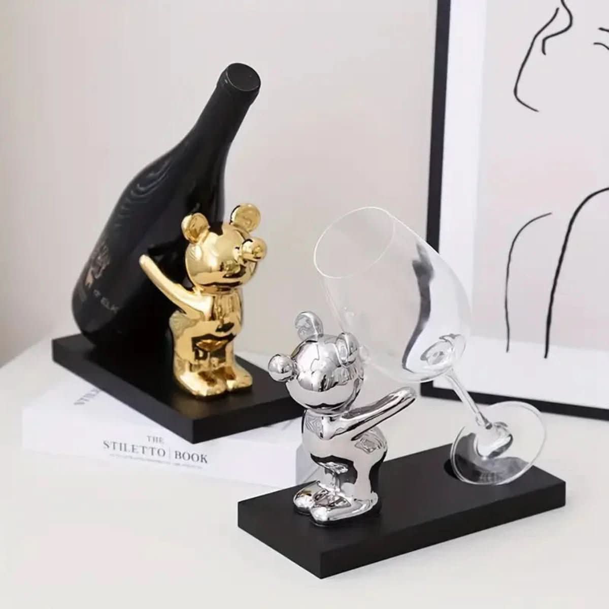 Bearwine Rack – Decorative Ceramic Wine Holder with Playful Bear Design
