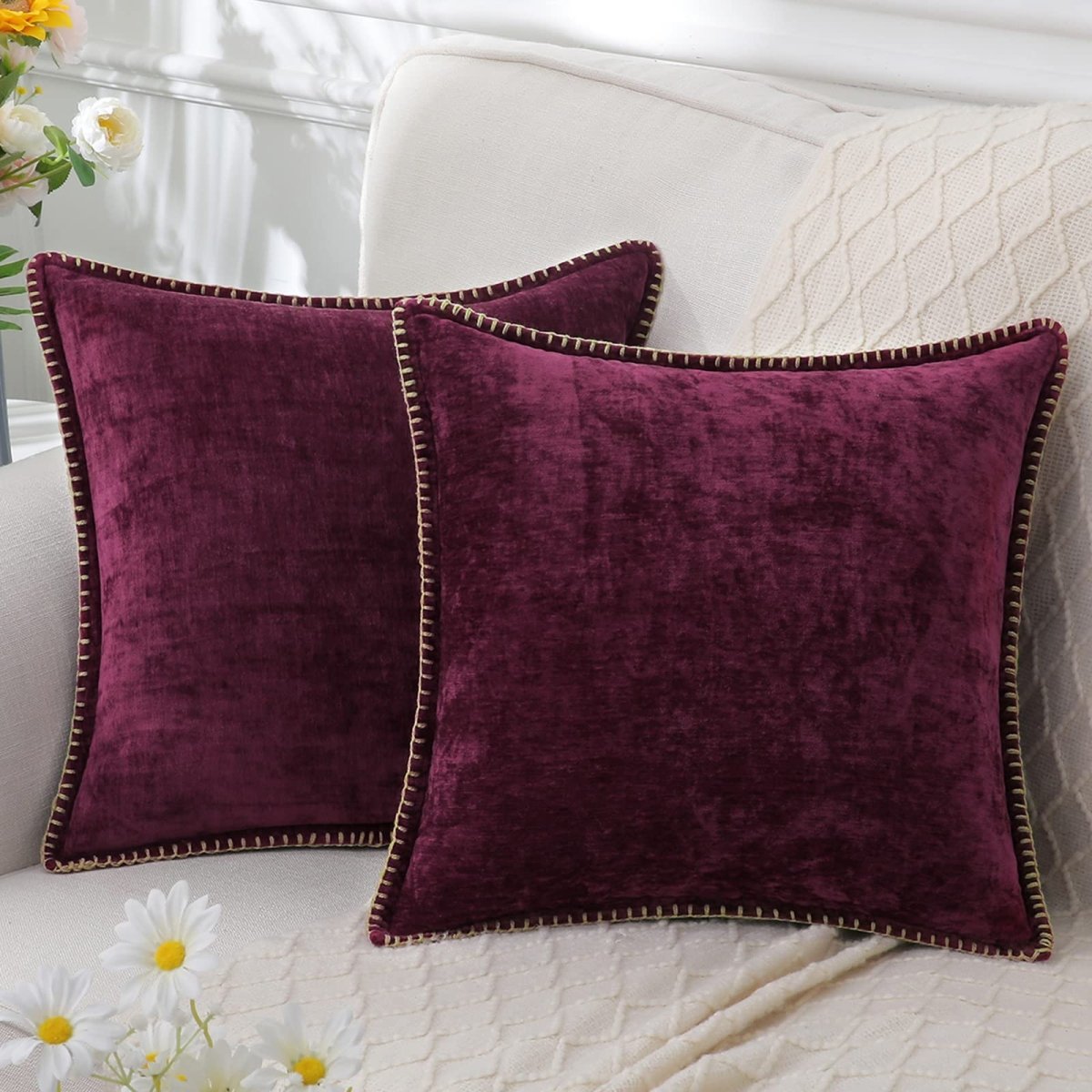 CHENILUX – Elegant Chenille Throw Pillow for Soft Decorative Comfort