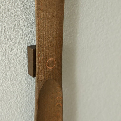 CLASSIHORN – Long Handle Wooden Shoehorn for Effortless Shoe Wearing