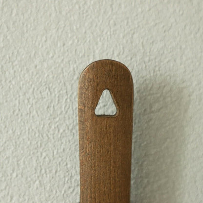 CLASSIHORN – Long Handle Wooden Shoehorn for Effortless Shoe Wearing
