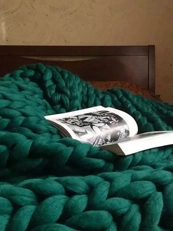 ComfaKnit – Handmade Minky Chunky Blanket for Ultimate Comfort