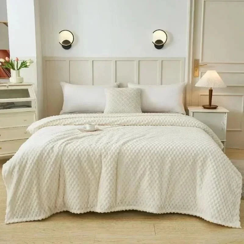HOMELY – Soft Plaid Comfort for Everyday Living