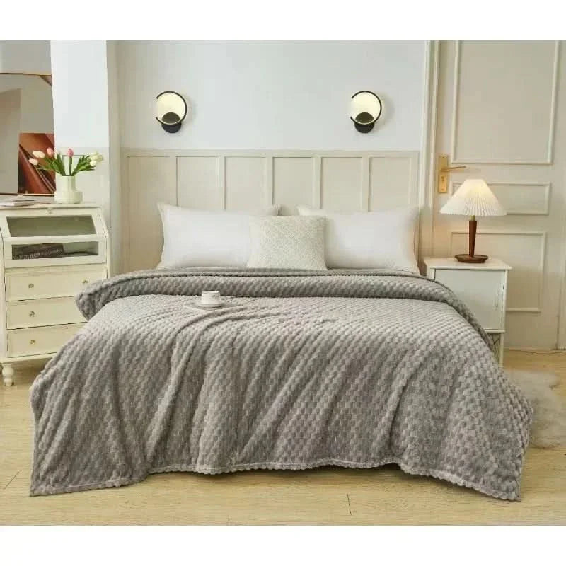 HOMELY – Soft Plaid Comfort for Everyday Living
