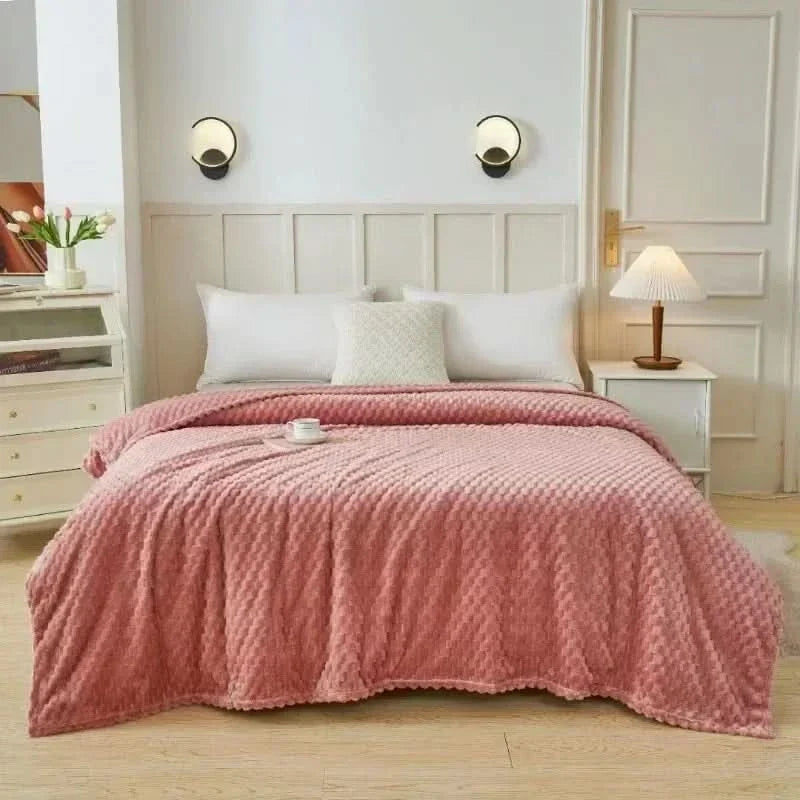 HOMELY – Soft Plaid Comfort for Everyday Living