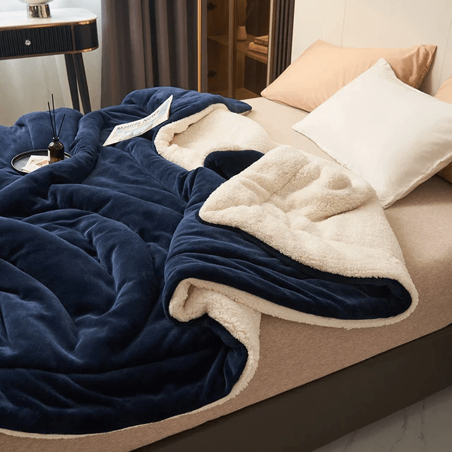 CozyLuxe – Luxurious Fleece Blanket for Ultimate Comfort