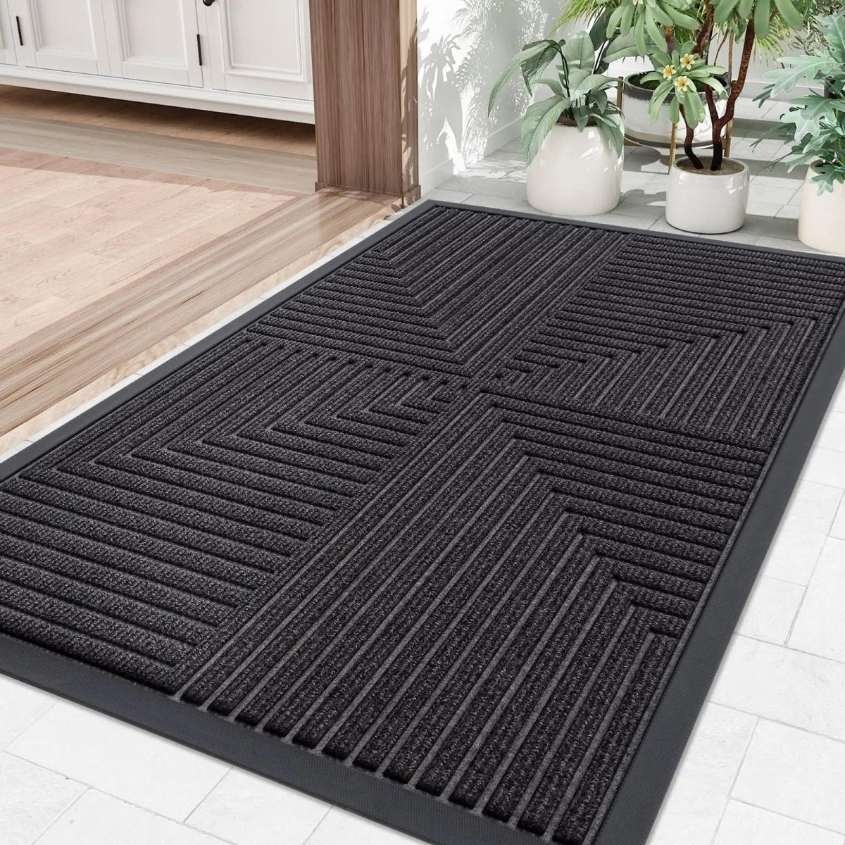 DIRTGUARD – Heavy Duty Dirt-Resistant Doormat with Anti-Slip Backing