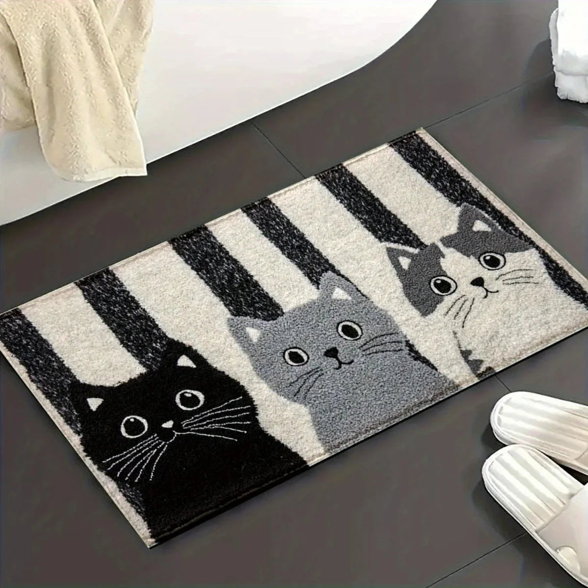 DOORMEOW – Striped Cartoon Cat Doormat for Indoor & Outdoor Use