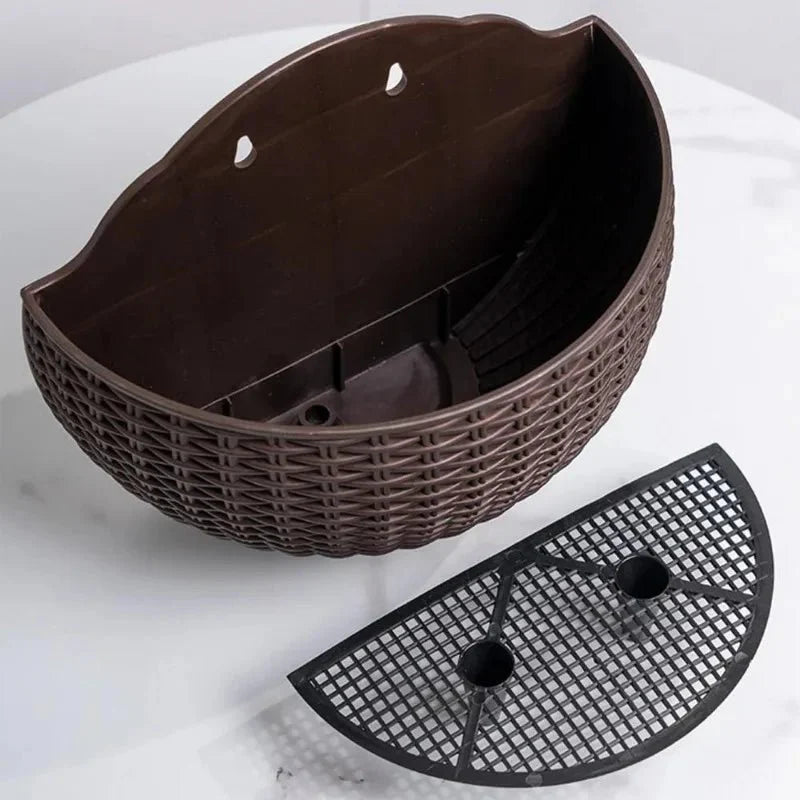 FLORAVA – Rattan-Style Wall-Mounted Planter for Indoor & Outdoor Decor