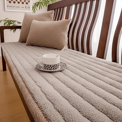 FURNICOZY – Soft Non-Slip Sofa Cover for Pet-Friendly Daily Comfort