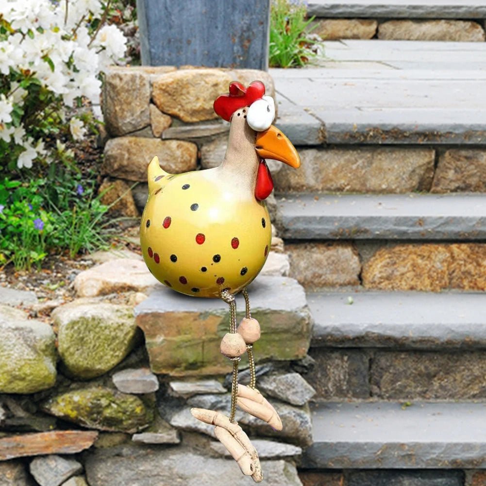 GARDENBLINK – Resin Chicken Statue with Expressive Big Eyes for Delightful Garden Décor